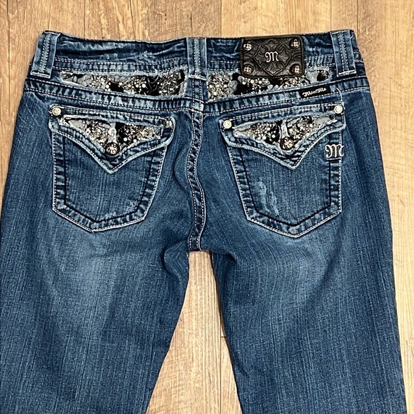 Miss Me Boot Cut Flap Pocket Jeans w/Black & Silver Lace embellishments, Size 31 - Picture 3 of 14